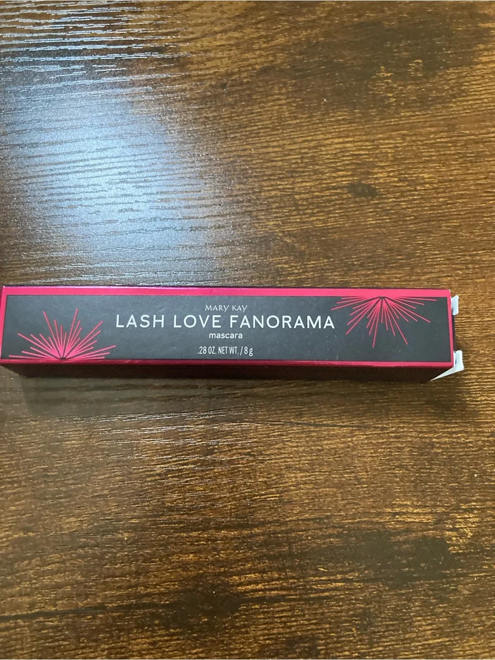 Mary Kay Lash Love Fanorama Mascara — Bright Pink